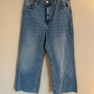 NWT Forever 21 High Waisted Wide Leg Cropped Jeans